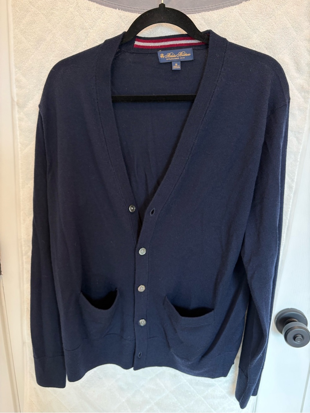 Brooks Brothers 100% Merino Wool Button Front Cardigan Sweater Navy M - Picture 3 of 4